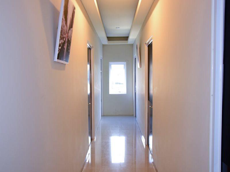 Reddoorz Near Mangga Dua Square Otel Cakarta Dış mekan fotoğraf