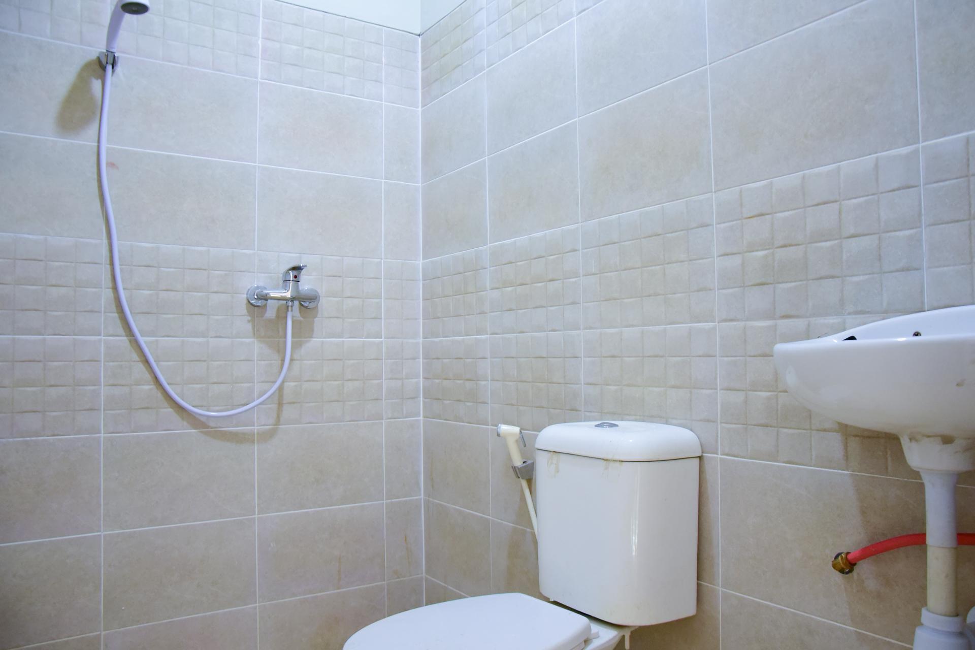 Reddoorz Near Mangga Dua Square Otel Cakarta Dış mekan fotoğraf