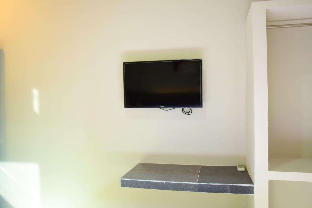 Reddoorz Near Mangga Dua Square Otel Cakarta Dış mekan fotoğraf