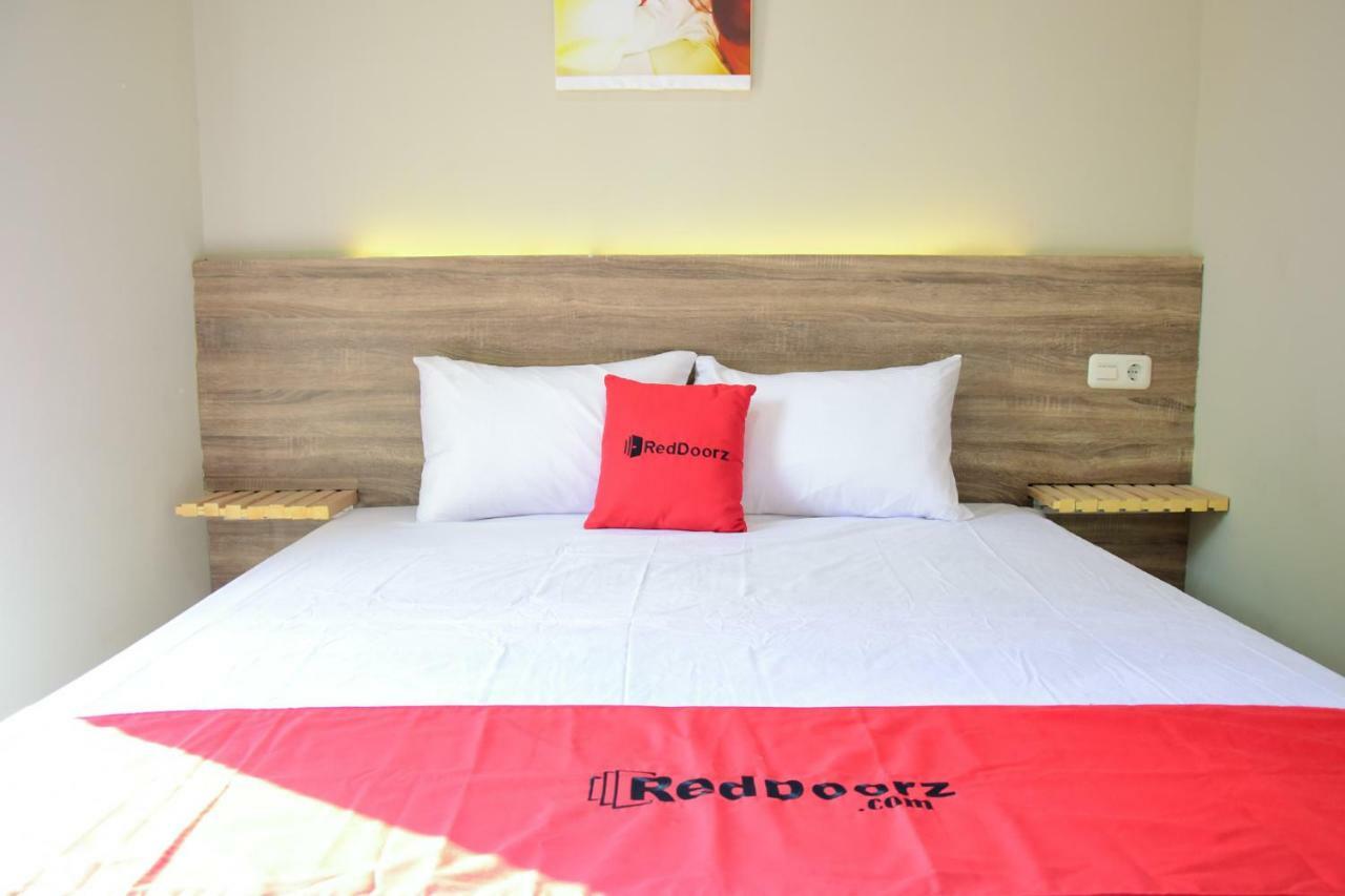 Reddoorz Near Mangga Dua Square Otel Cakarta Dış mekan fotoğraf