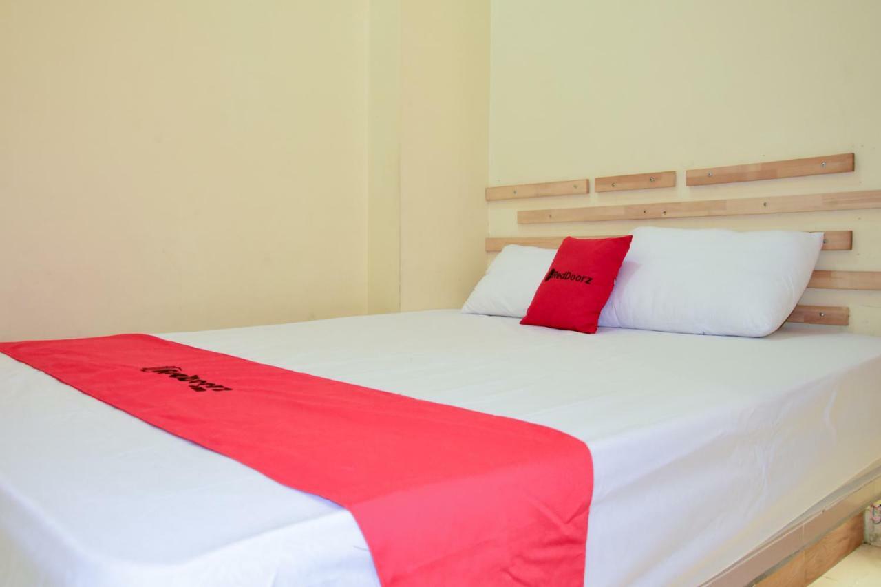 Reddoorz Near Mangga Dua Square Otel Cakarta Dış mekan fotoğraf